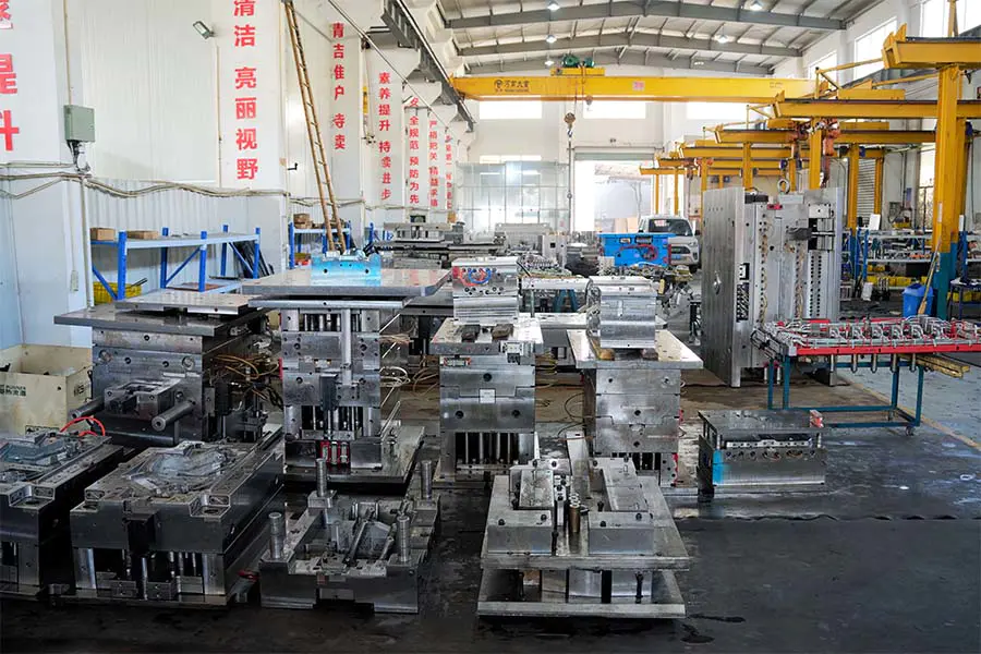 Injection molding production at Gege Mould — mold tryout and serial production molding equipment