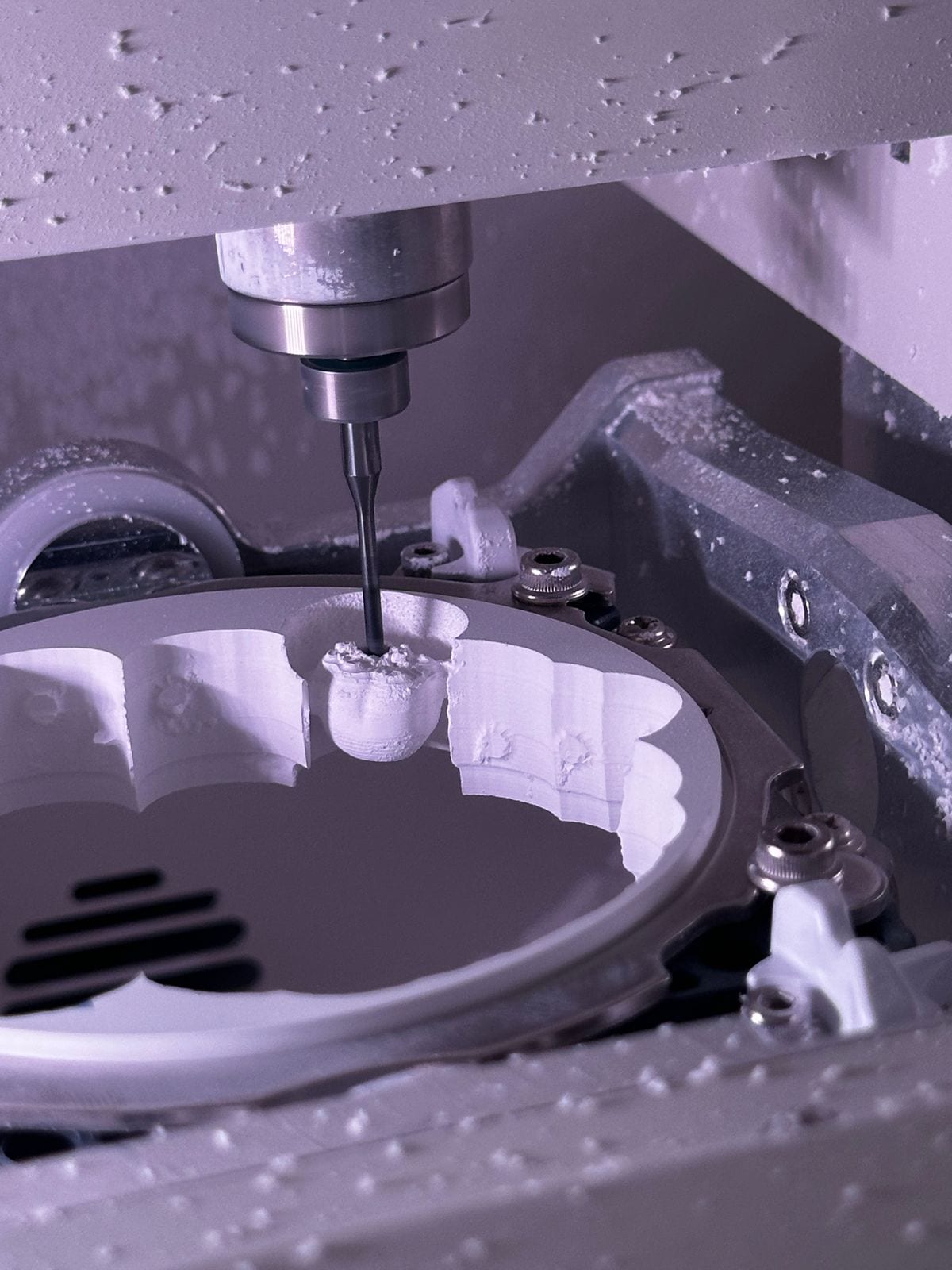 Precision CNC milling of injection mold tooling — multi-axis machining center fabricating mold cavity inserts